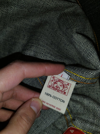 Veste en jeans brodé taille L - Le Saptuaire