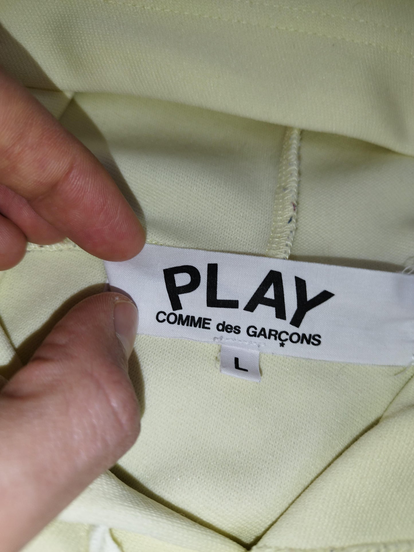 Comme des Garçons - Pull à capuche jaune pastel taille L - Le Saptuaire