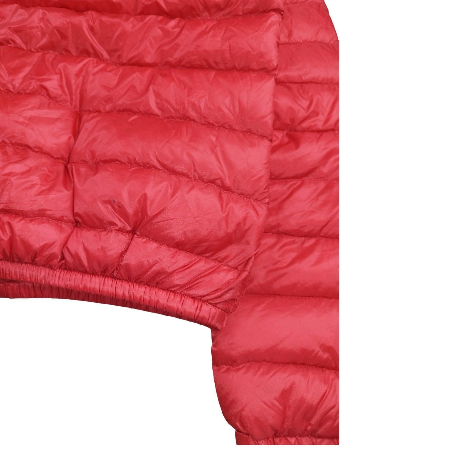 Moncler - Doudoune rouge taille M - Le Saptuaire