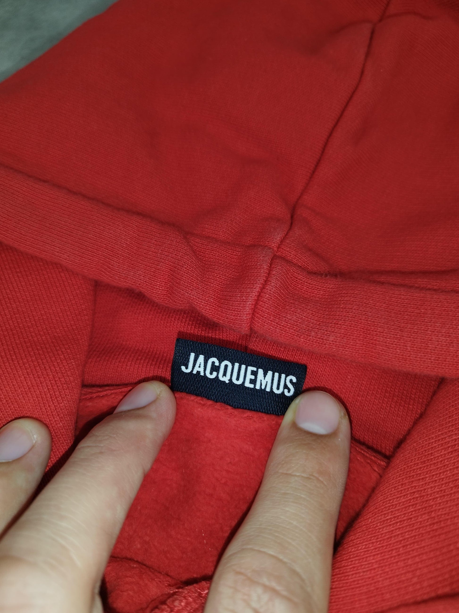 Jacquemus - Pull à capuche rouge taille S - Le Saptuaire