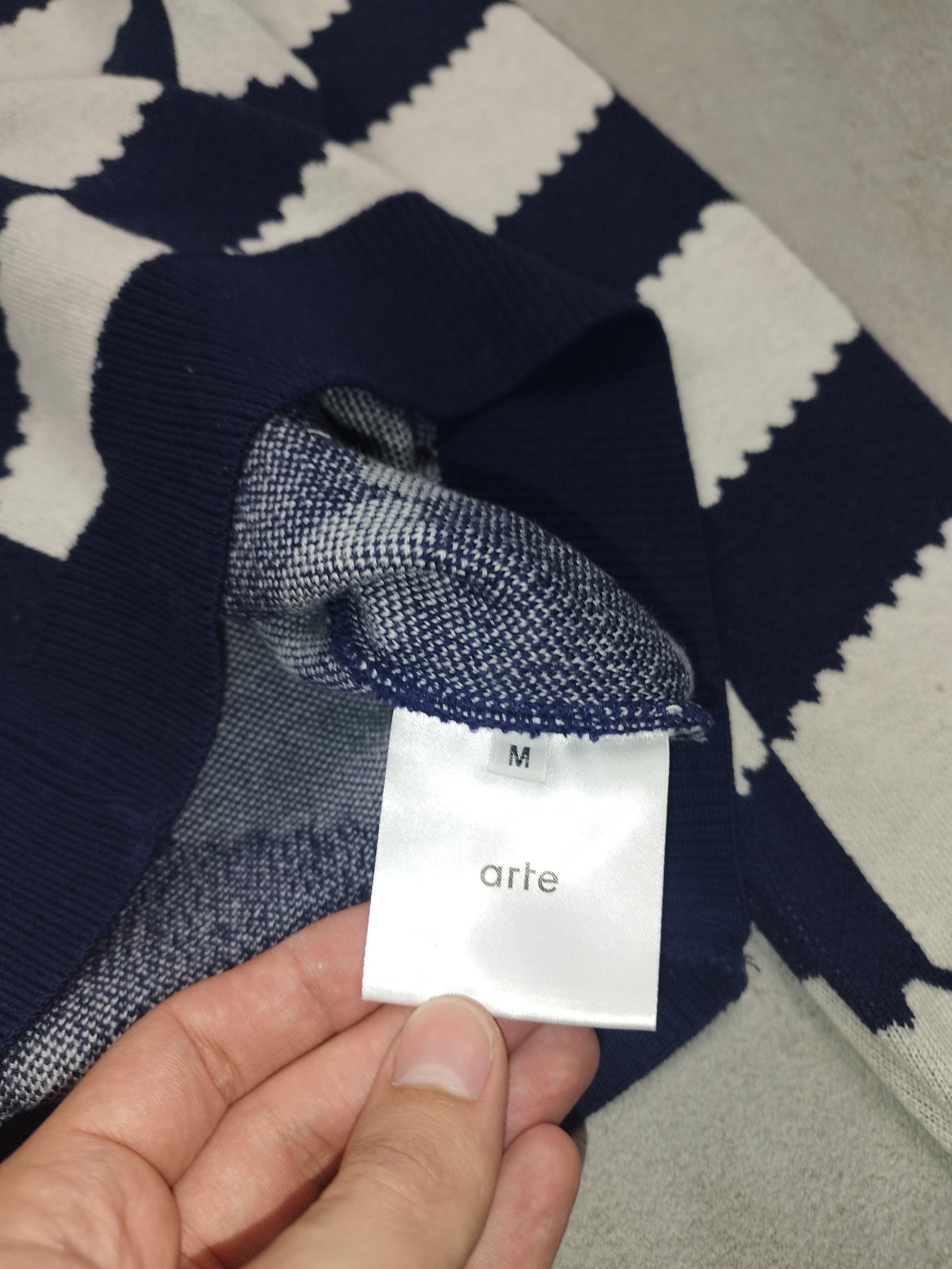 Arte - Pull en laine mérinos taille M - Le Saptuaire