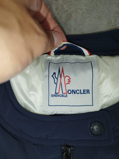 Moncler - Doudoune coupe courte marine taille XS - Le Saptuaire