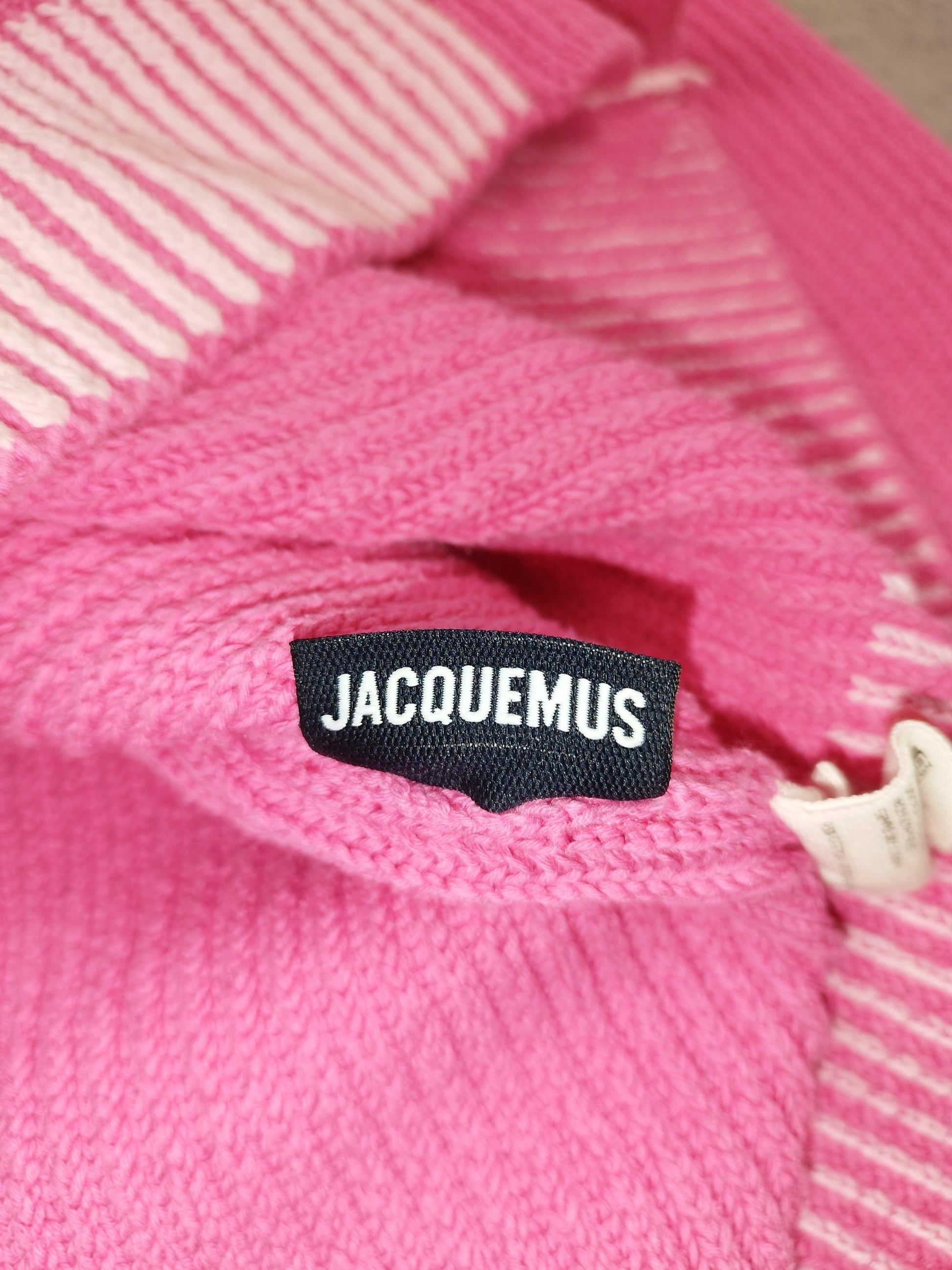 Jacquemus - Cardigan Lemone rose fluo taille M - Le Saptuaire