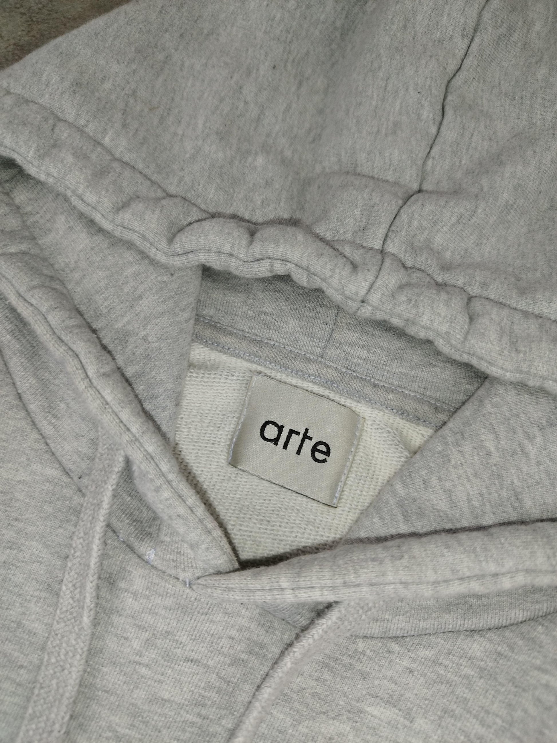 Arte - Pull à capuche gris taille XS - Le Saptuaire