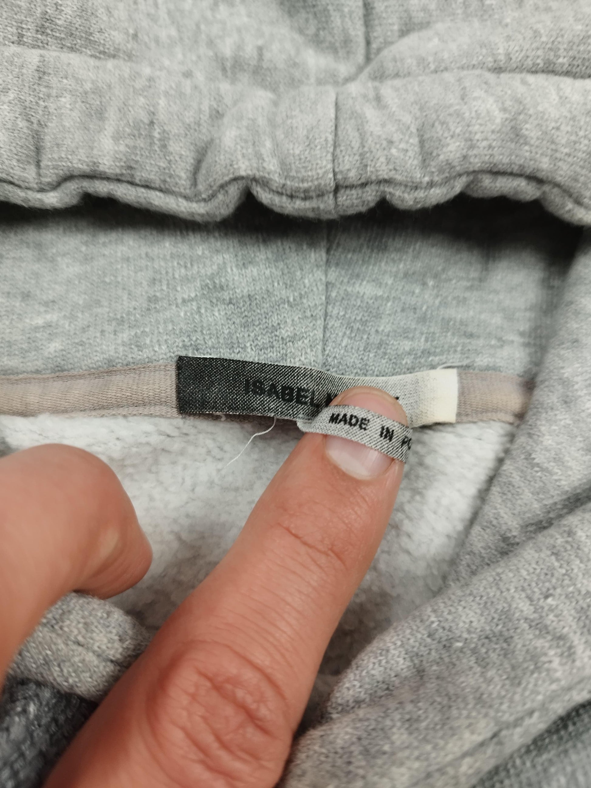 Pull à capuche gris taille L - Le Saptuaire