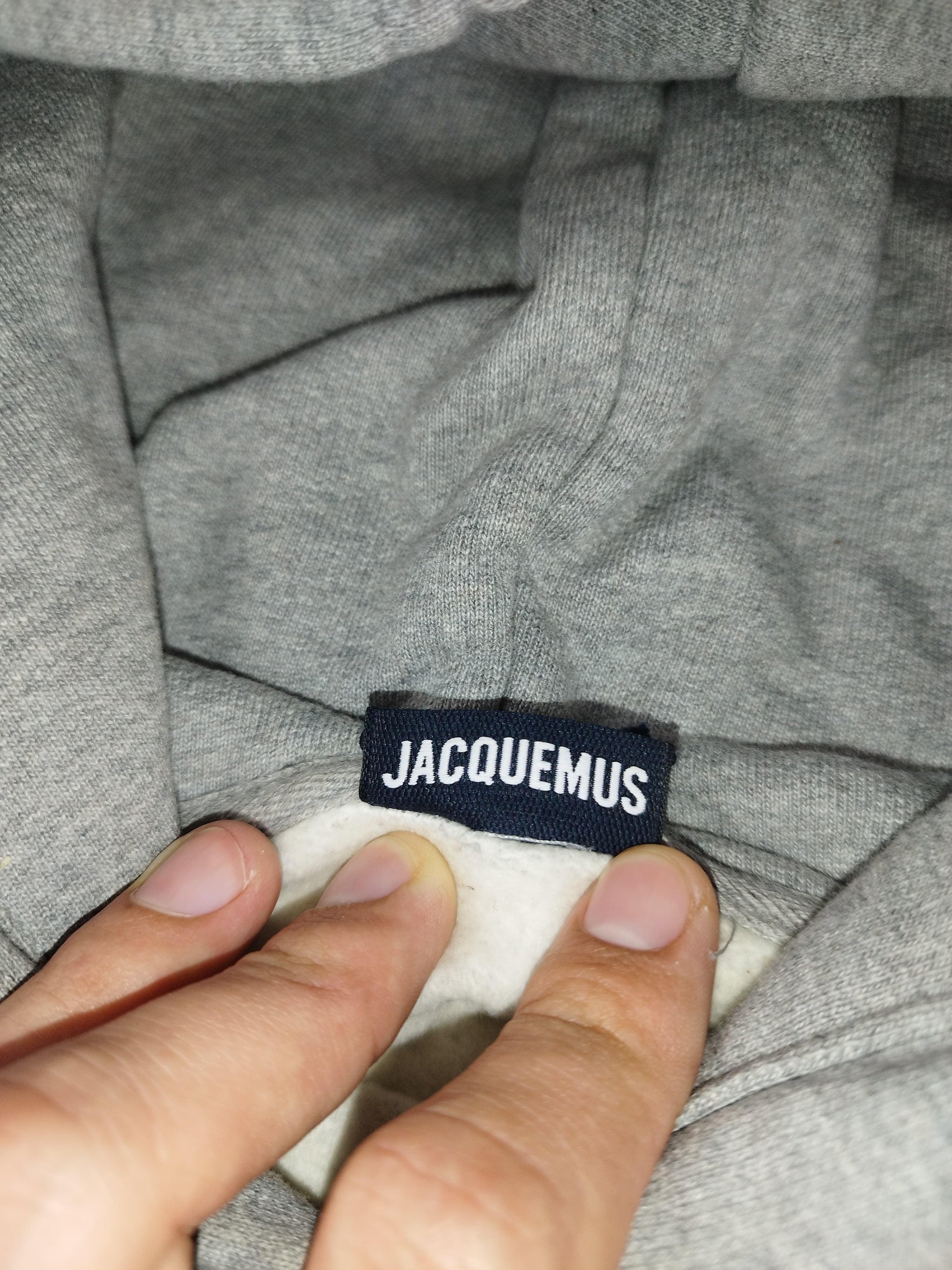 Jacquemus - Pull à capuche gris taille XS - Le Saptuaire