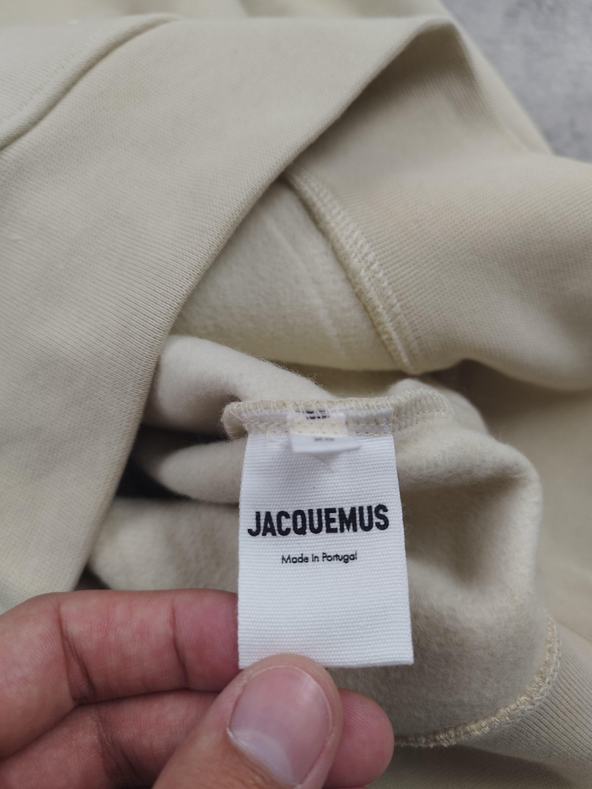 Jacquemus - Pull à capuche crème taille XS - Le Saptuaire