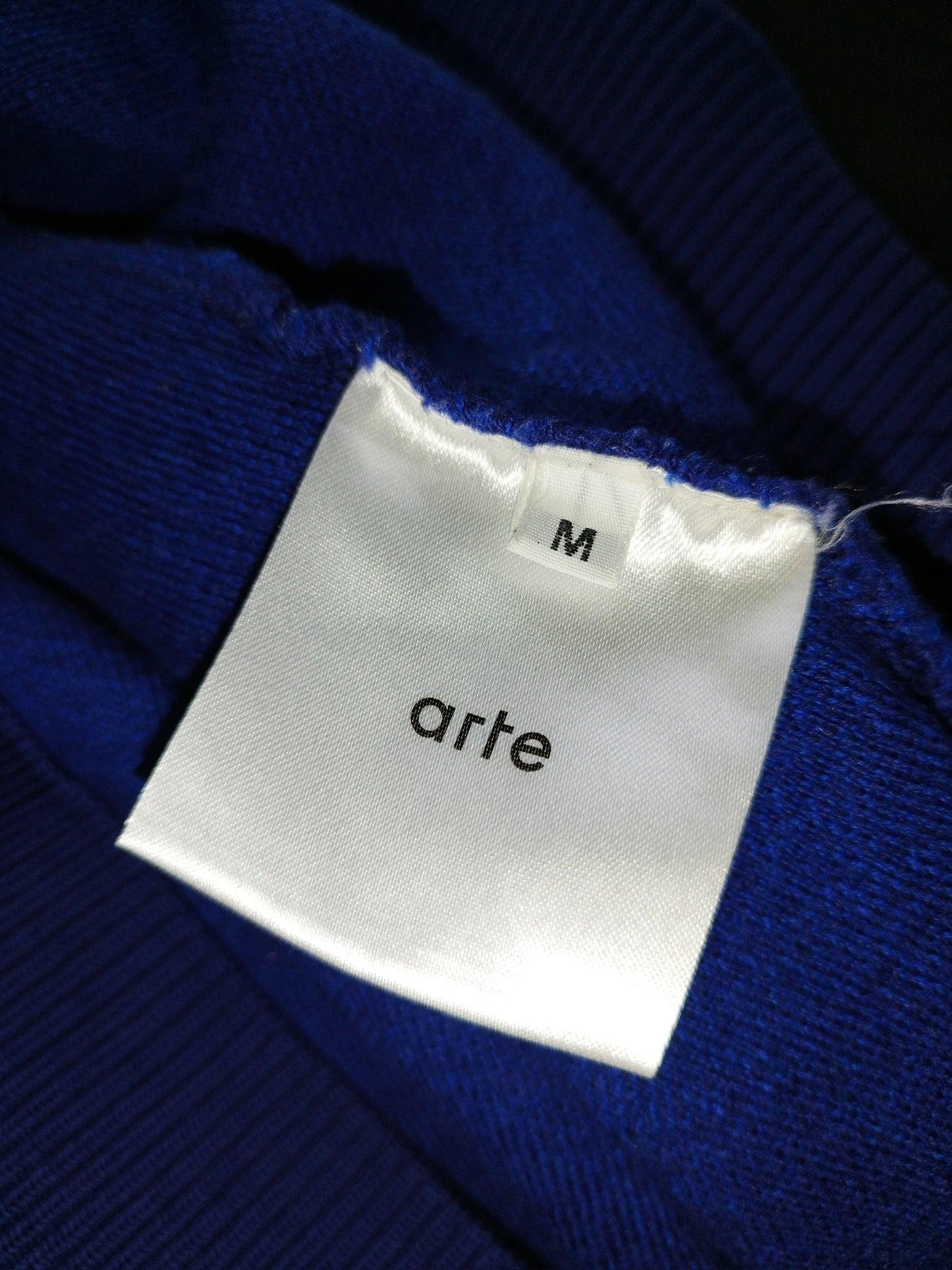 Arte - Pull en laine mérinos bleu vif taille M - Le Saptuaire