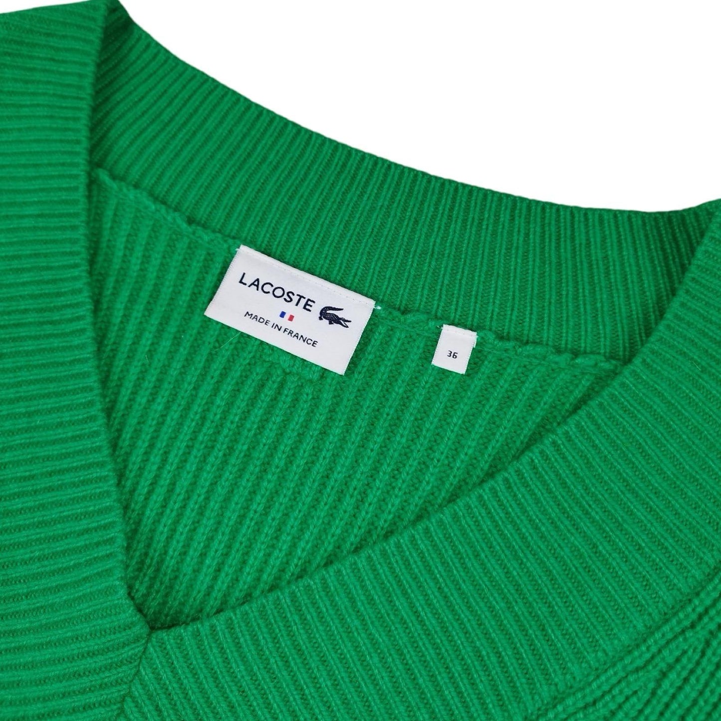 Lacoste - Pull à col V en laine vert taille S - Le Saptuaire