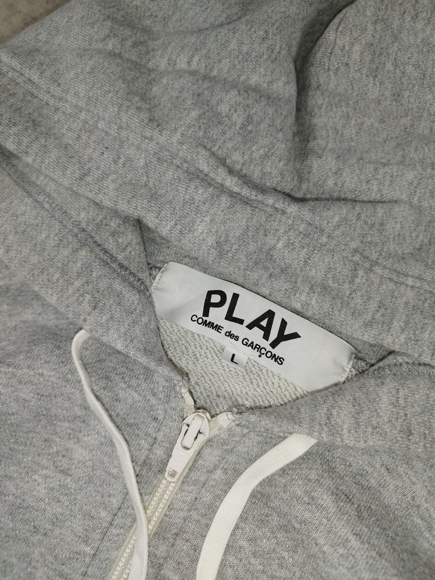 Comme des Garçons - Pull zippé à capuche taille M