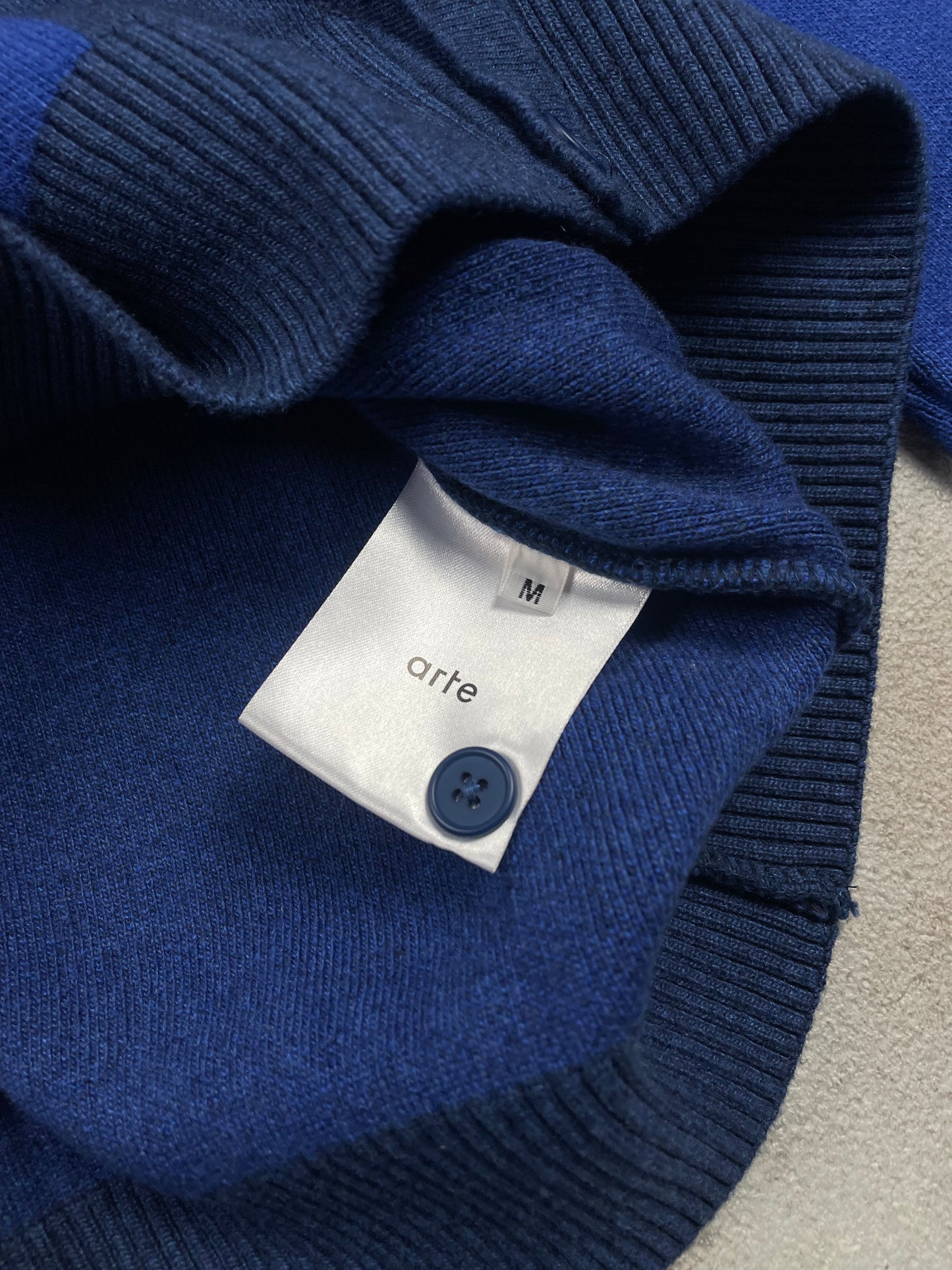 Cardigan bleu taille M - Le Saptuaire