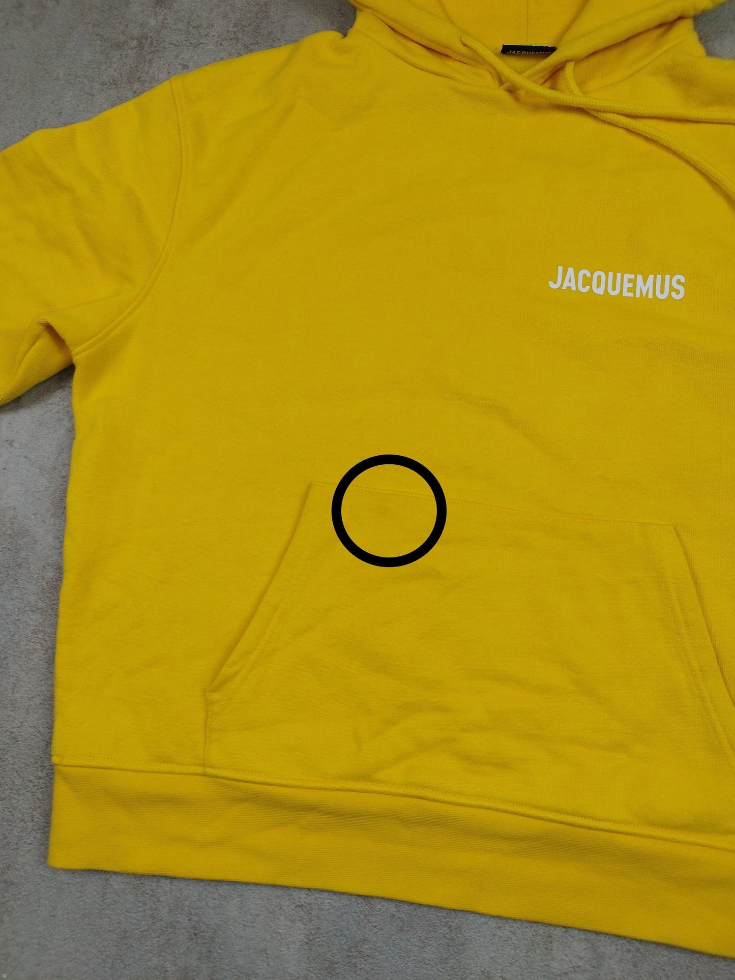 Pull à capuche jaune taille M - Le Saptuaire