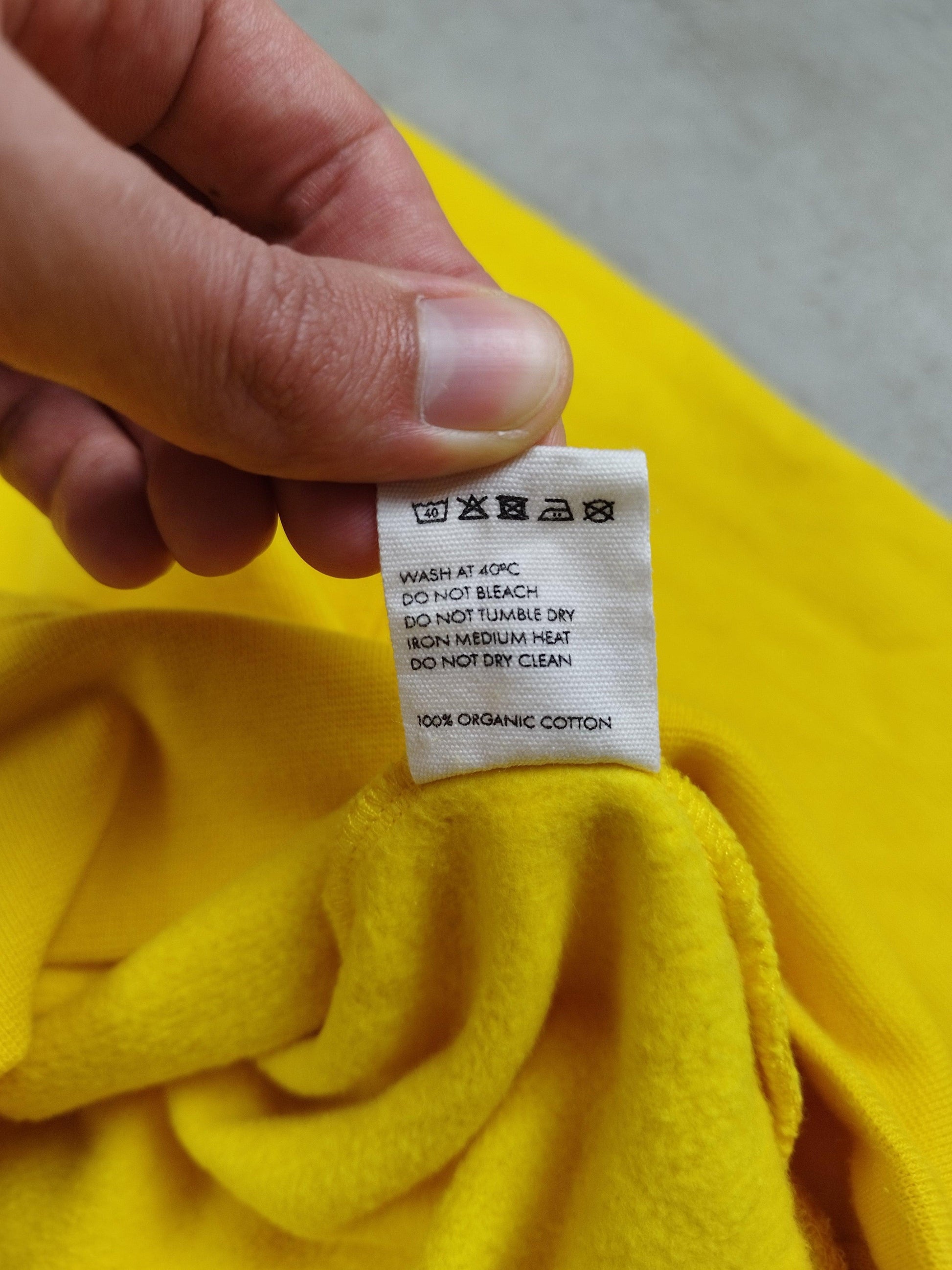 Pull à capuche jaune taille M - Le Saptuaire